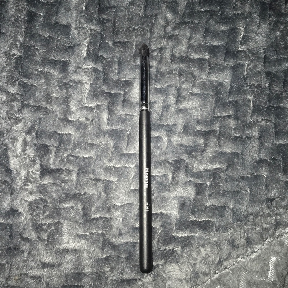Morphe M169 Round Crease Brush